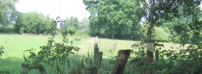 Zicht vanaf Landgoed Mentink, nabij kruising Grotersweg,  spoorlijn naar Groenlo en het oude spoor (nu wandelpad). G4
