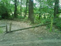 Geen entree bosperceel aan andere zijde Meekertweg, Mei 2007